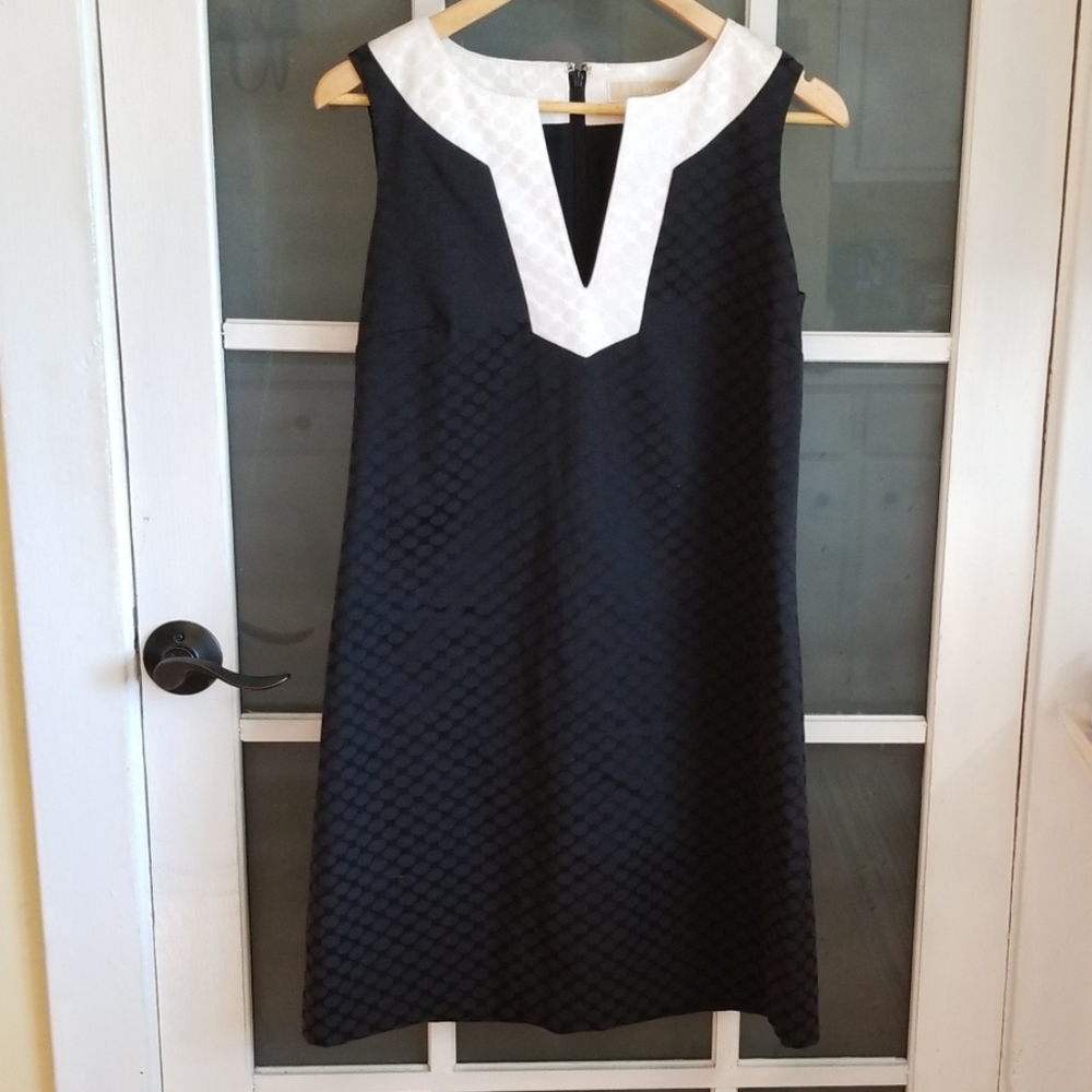 Michal Kors black and white v neck shift dress